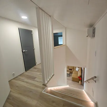 New House For Groups *